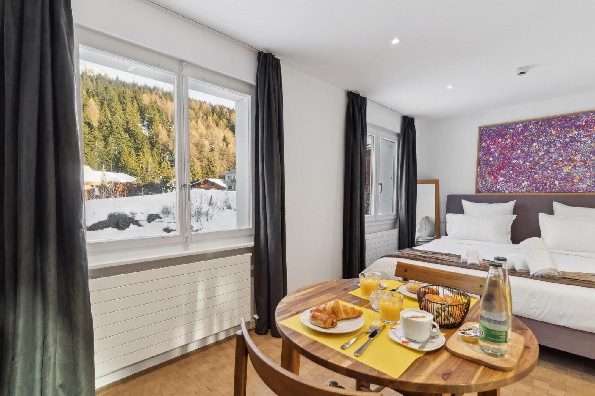 Crans Montana Suites Bagian luar foto