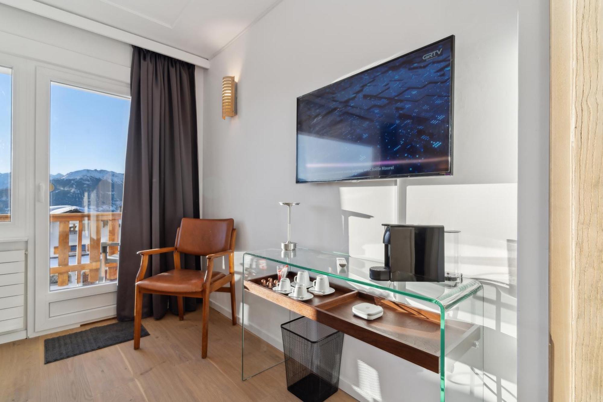 Crans Montana Suites Bagian luar foto