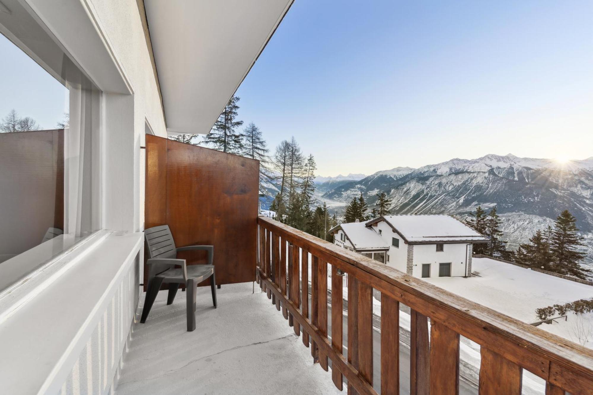 Crans Montana Suites Bagian luar foto