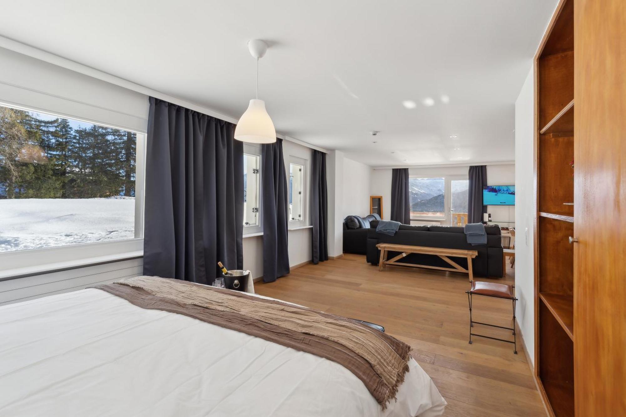 Crans Montana Suites Bagian luar foto