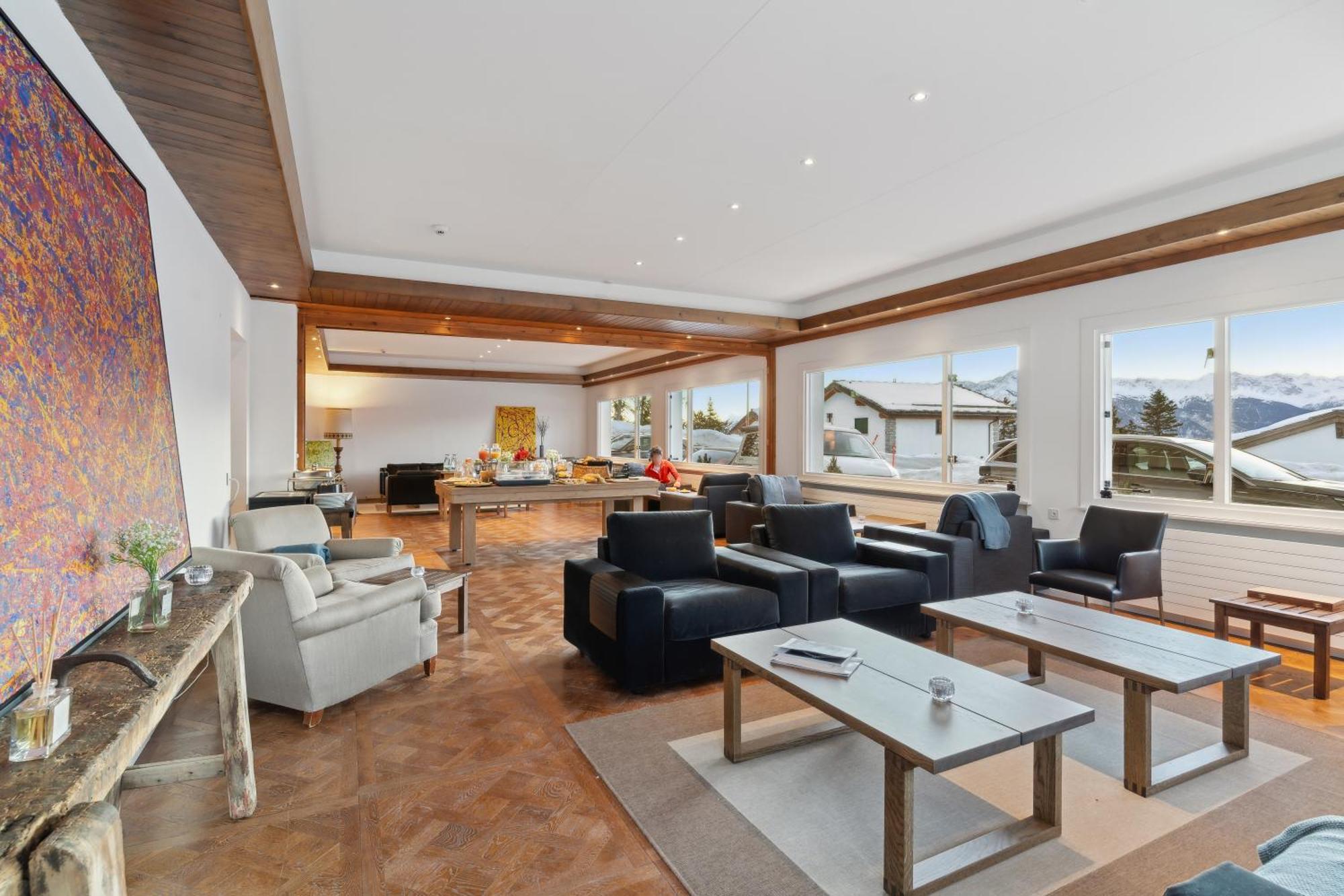 Crans Montana Suites Bagian luar foto